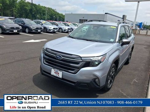 Used 2026 Subaru Forester Premium w/ Premium/Limited Package AWD/4WD image 3