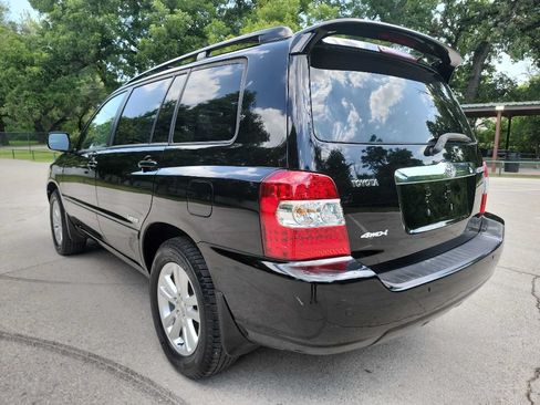 Used 2006 Toyota Highlander Limited AWD/4WD image 4