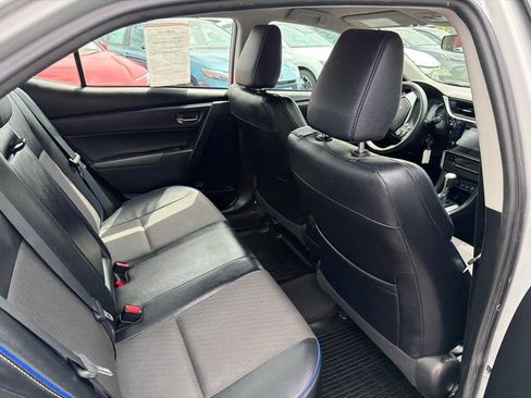 Certified 2017 Toyota Corolla SE w/ Carpet Mat Package (TMS) FWD image 13