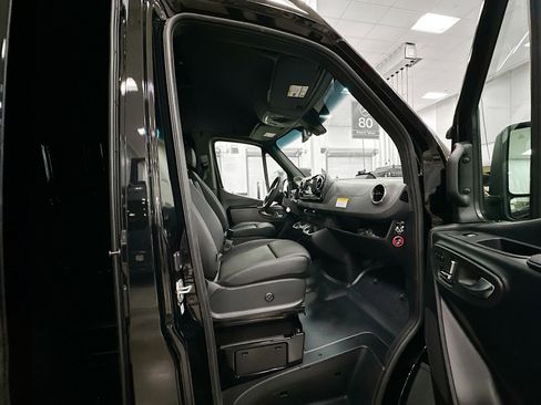 Used 2026 Mercedes-Benz Sprinter 2500 image 28