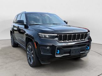 Used 2024 Jeep Grand Cherokee Overland w/ Luxury Tech Group IV AWD/4WD video 1