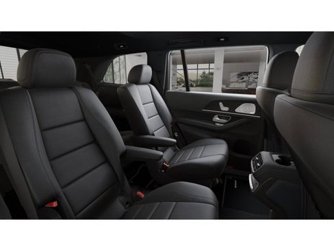 New 2026 Mercedes-Benz GLS 450 4MATIC image 4