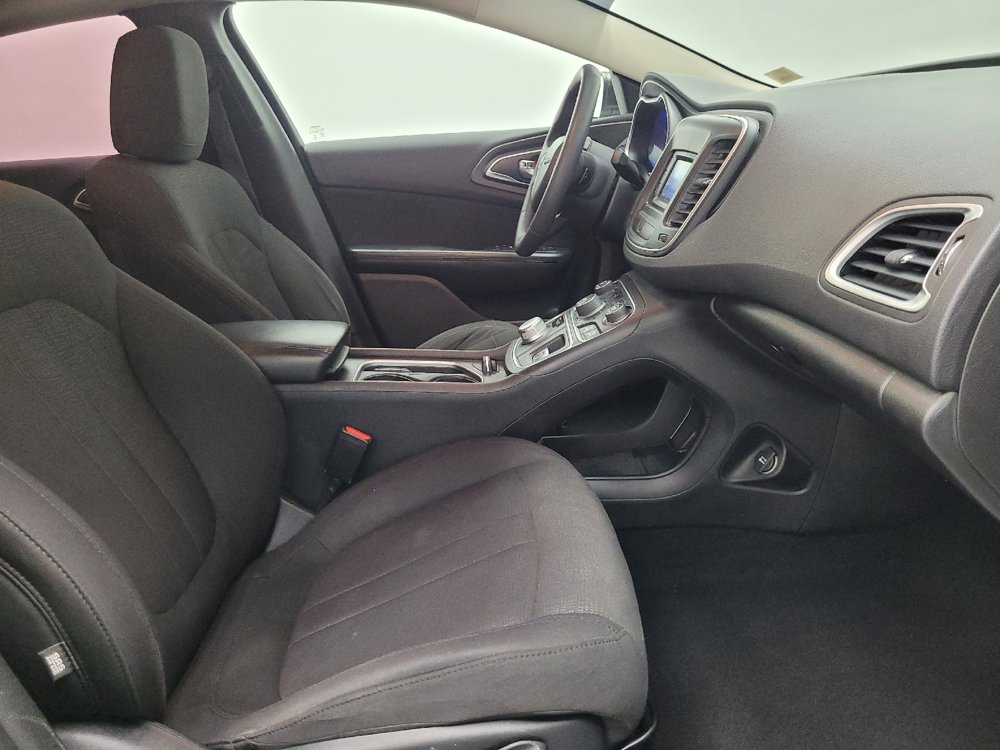 Used 2015 Chrysler 200 Limited FWD image 21