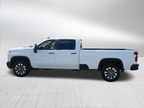 Used 2025 Chevrolet Silverado 2500 Custom w/ Custom Convenience Package AWD/4WD image 4