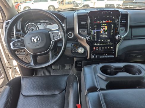 Used 2021 RAM 1500 Laramie AWD/4WD image 18