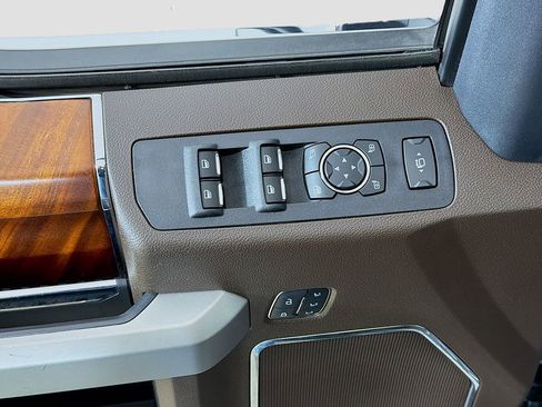 Used 2022 Ford F350 King Ranch image 30