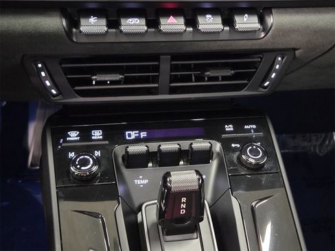 Used 2025 Porsche 911 Carrera GTS image 22