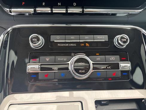 Used 2024 Lincoln Navigator Black Label image 15