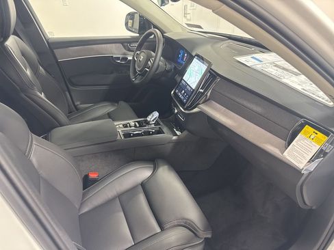 New 2026 Volvo XC90 B6 Ultra w/ Protection Package AWD/4WD image 28