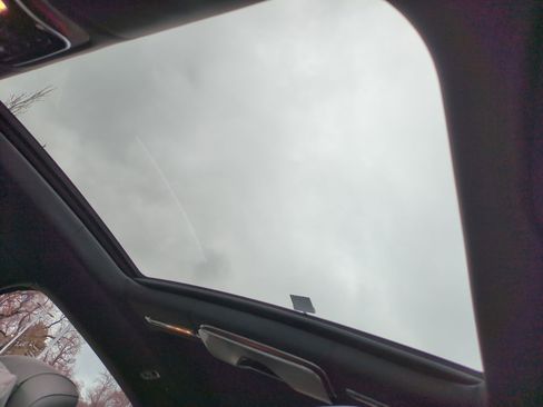 Used 2025 Mercedes-Benz Maybach S 580 4MATIC image 16