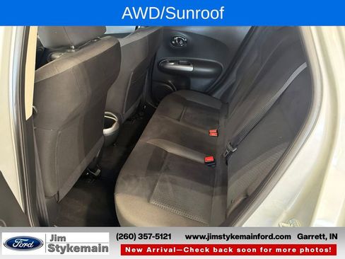 Used 2015 Nissan Juke SV w/ Technology Package AWD/4WD image 28
