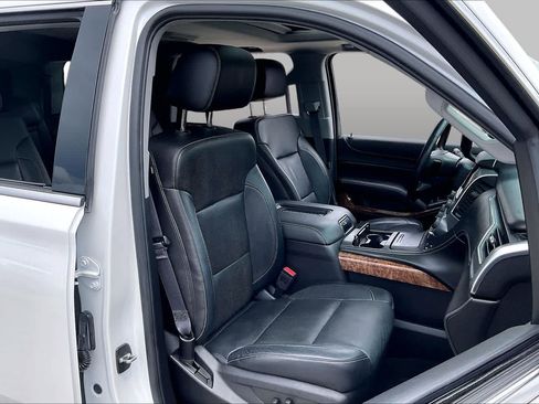Used 2016 Chevrolet Tahoe LTZ RWD image 9