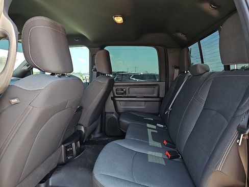 Used 2024 RAM 2500 Tradesman w/ Chrome Appearance Group AWD/4WD image 16
