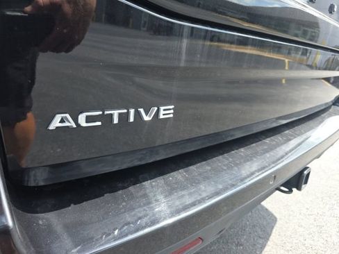 Used 2025 Ford Expedition Active AWD/4WD image 7