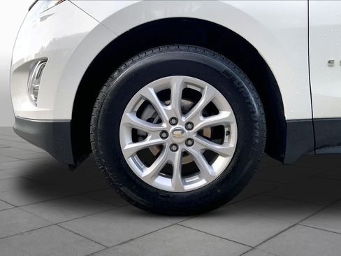 Used 2020 Chevrolet Equinox LS AWD/4WD image 11