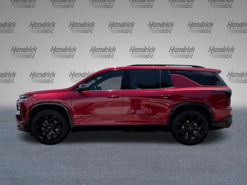 Used 2024 Chevrolet Traverse RS AWD/4WD image 10