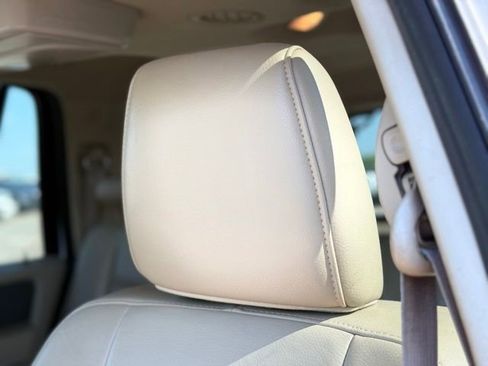 Used 2012 Ford Expedition XLT RWD image 13