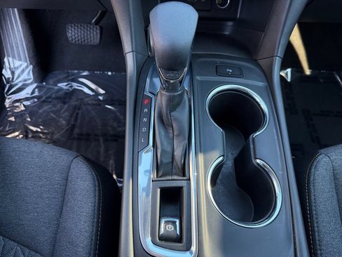 Used 2023 Chevrolet Equinox LT FWD image 17