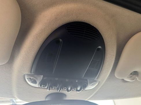 Used 2011 MINI Cooper S image 33