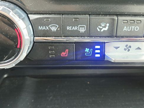 Used 2023 Ford F150 Lariat w/ Equipment Group 502A High AWD/4WD image 36