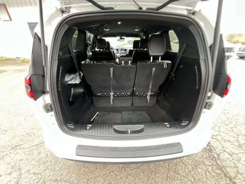 Used 2024 Chrysler Pacifica Touring-L w/ S Appearance Package FWD image 23