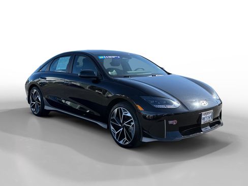 Used 2024 Hyundai Ioniq 6 SEL RWD image 7