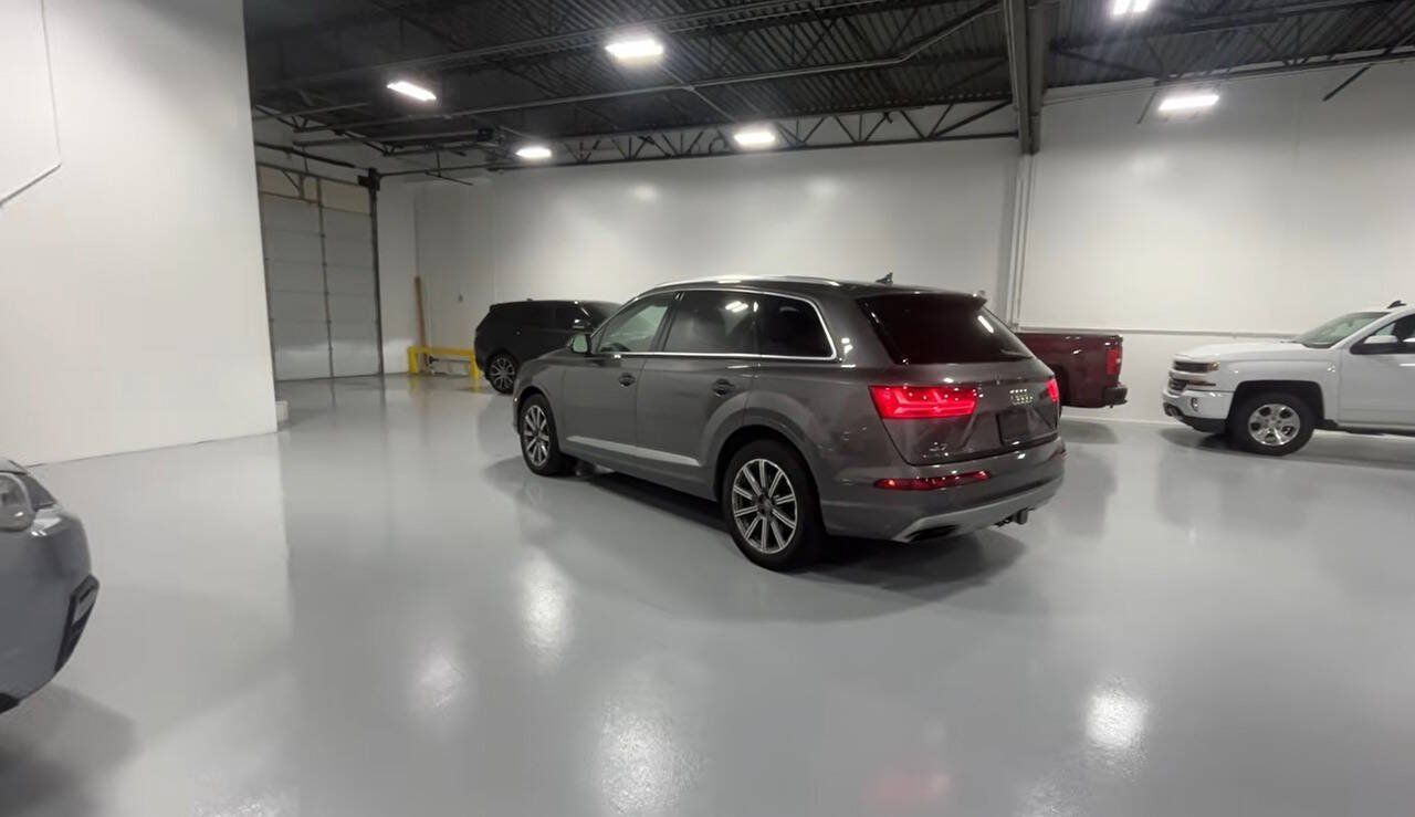 Used 2017 Audi Q7 3.0T Prestige AWD/4WD image 3