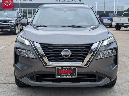 Used 2022 Nissan Rogue SV FWD image 6