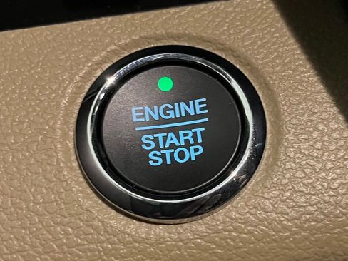 Used 2019 Ford F150 Lariat w/ Equipment Group 502A Luxury AWD/4WD image 34