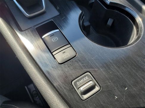 Used 2021 Nissan Rogue S image 26