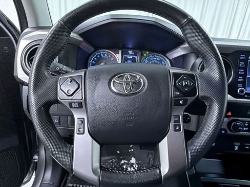 Certified 2022 Toyota Tacoma SR5 image 10
