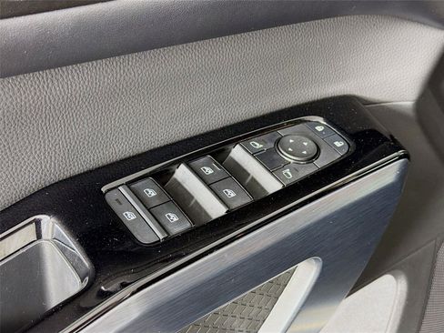 Used 2025 Nissan Pathfinder SL w/ Cargo Package AWD/4WD image 19