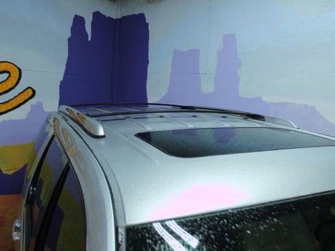 Used 2013 Cadillac Escalade Premium image 5