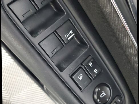 Used 2022 Honda HR-V EX image 29