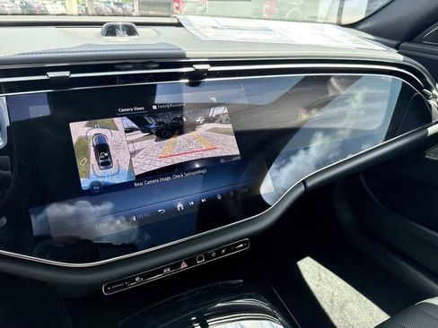 New 2026 Mercedes-Benz E 450 4MATIC Sedan image 25