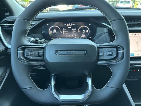 New 2026 Jeep Cherokee Overland AWD/4WD image 11