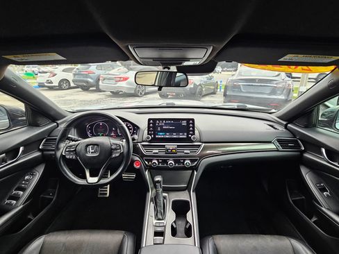 Used 2022 Honda Accord Sport image 13