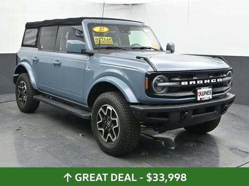 Used 2022 Ford Bronco Outer Banks AWD/4WD image 2