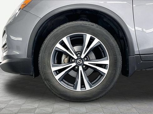 Used 2020 Nissan Rogue SV w/ Premium Package AWD/4WD image 9