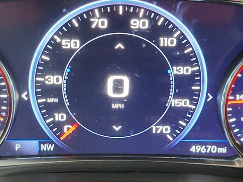 Used 2023 Chevrolet Traverse Premier FWD image 13