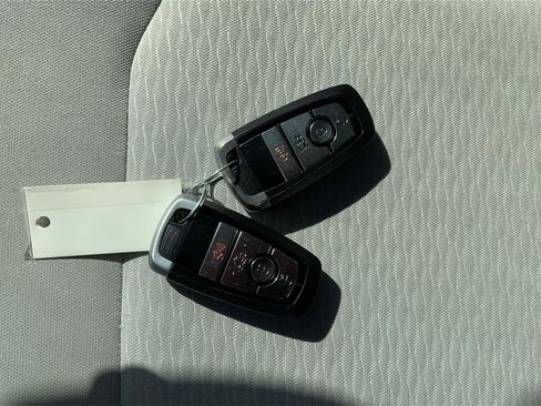 Used 2020 Ford Fusion SE w/ Equipment Group 151A image 35