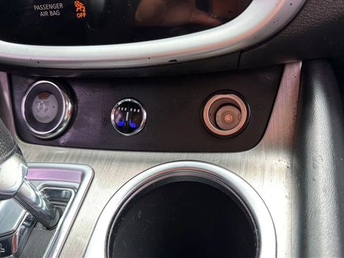 Used 2016 Nissan Murano SV AWD/4WD image 19