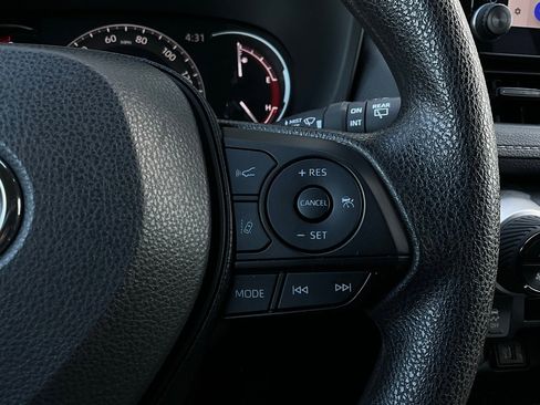 Used 2025 Toyota RAV4 XLE image 35