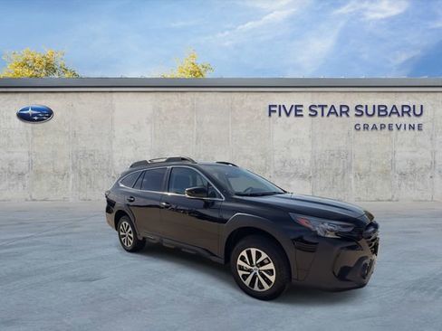 Used 2025 Subaru Outback Premium image 2