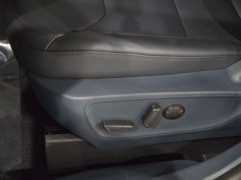 New 2025 Ford Maverick Lariat w/ Black Appearance Package image 22