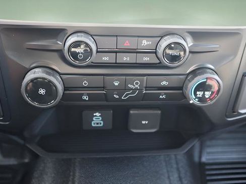 New 2026 Ford F250 XL w/ XL Chrome Package image 19