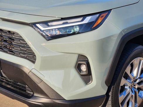 Certified 2022 Toyota RAV4 XLE Premium AWD/4WD image 7