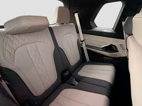 New 2027 BMW X7 xDrive40i w/ Executive Package AWD/4WD image 21