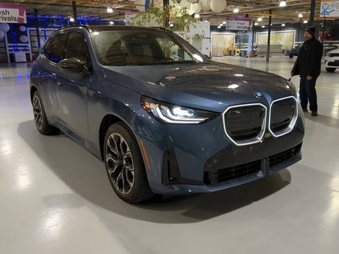 Certified 2025 BMW X3 M50 w/ Premium Package image 4