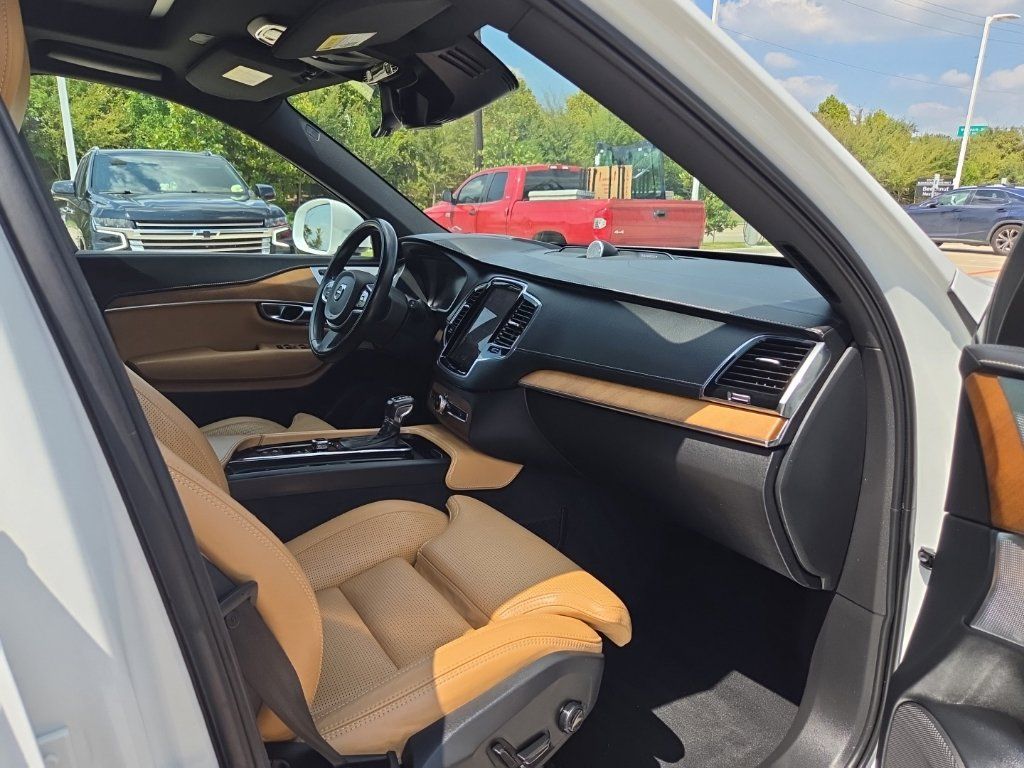 Used 2020 Volvo XC90 T6 Inscription w/ Protection Package Premier AWD/4WD image 11